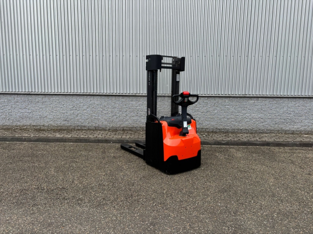 Toyota SWE160, sn. 6564640